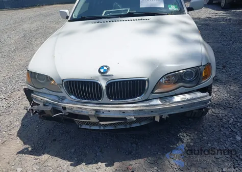 2002 BMW 330Xi из США, поврежденный, VIN WBAEW53482PG17446